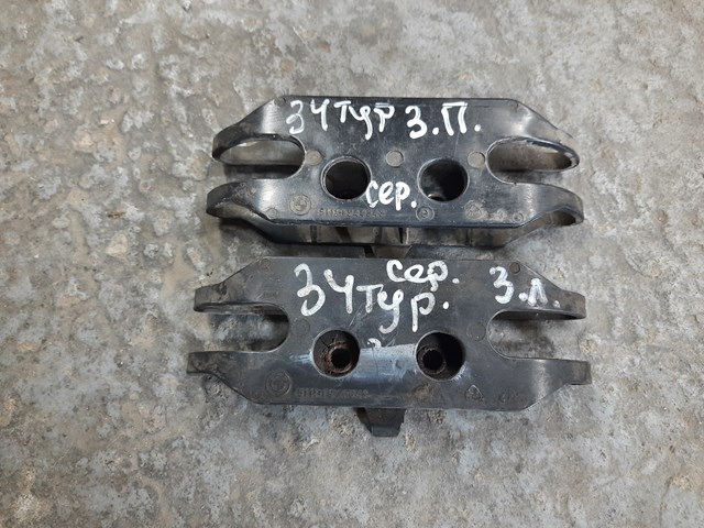 Направляющая заднего бампера 51111944543 BMW