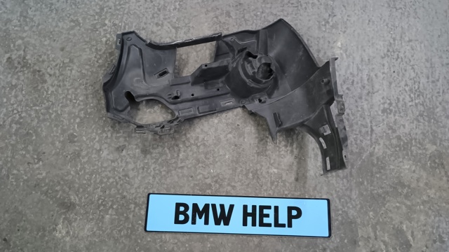 51117354820 Кронштейн крепления противотуманной фары правой купить Львов