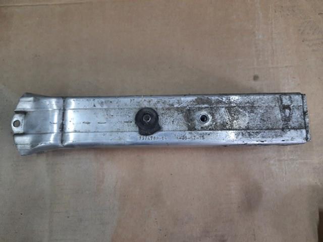 Кронштейн усилителя переднего бампера 51117374789 BMW