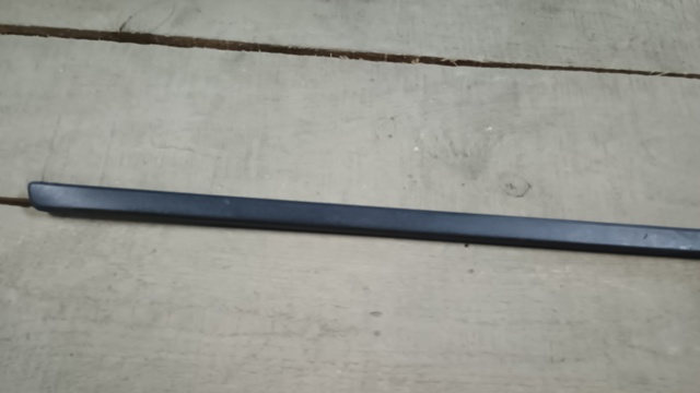 51137158533 BMW Молдинг двери передней левой купить в Киев