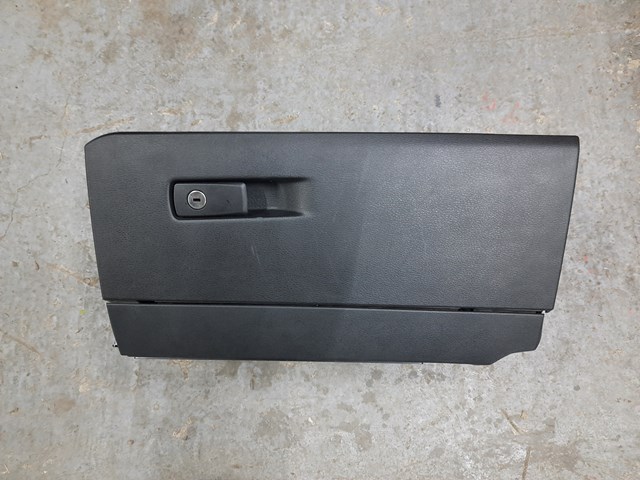 Ящик для перчаток 51166965758 BMW
