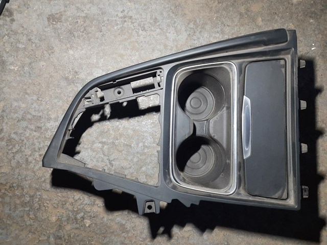Накладка декоративная центральной консоли 51169218925 BMW