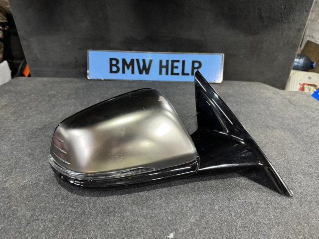Правое боковое зеркало 51169448564 BMW