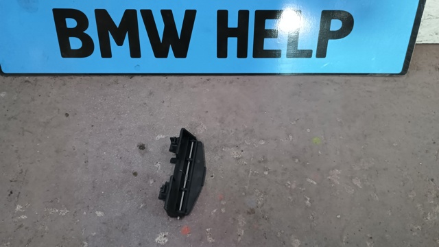 BMW 51171928197 Петля лючка топливного бака в наличии Черновцы