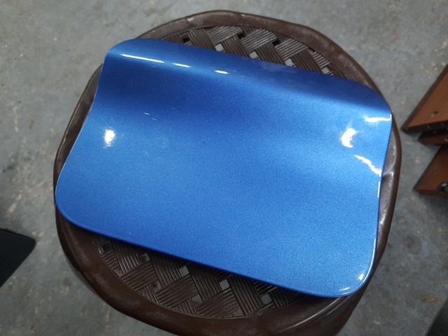 Лючок (дверца) бензобака 51177359631 BMW