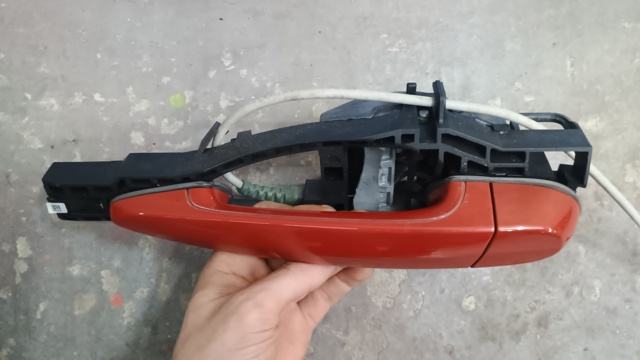 BMW 51217207561 Ручка двери левой наружная передняя/задняя в наличии Каменское