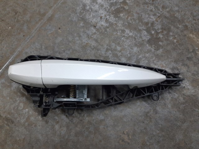 Ручка двери задней наружная правая 51217396308 BMW
