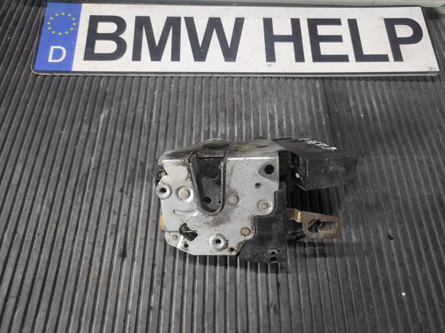 Внутренний дверной замок 51218122204 BMW