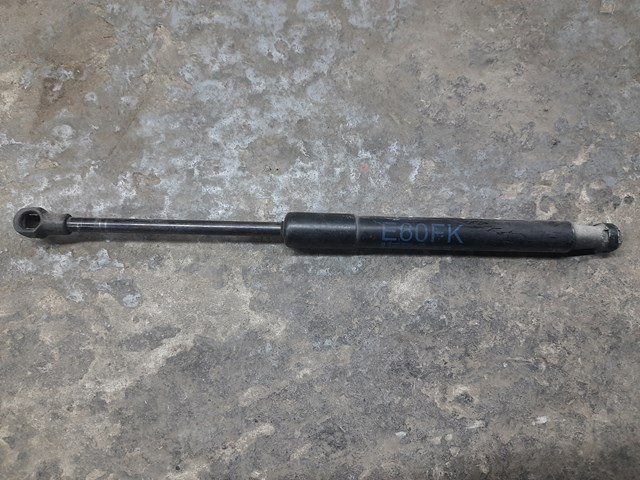 Стойка капота 51237008745 BMW