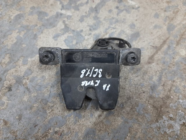 Замок двери багажника 51241960861 BMW