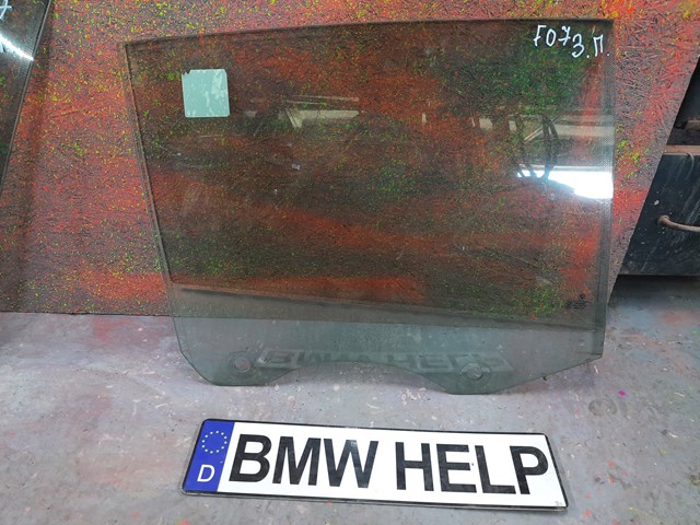 Стекло задней двери, правой 51357197914 BMW