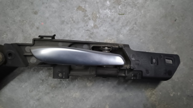 Ручка двери задней внутренняя правая 51416974298 BMW