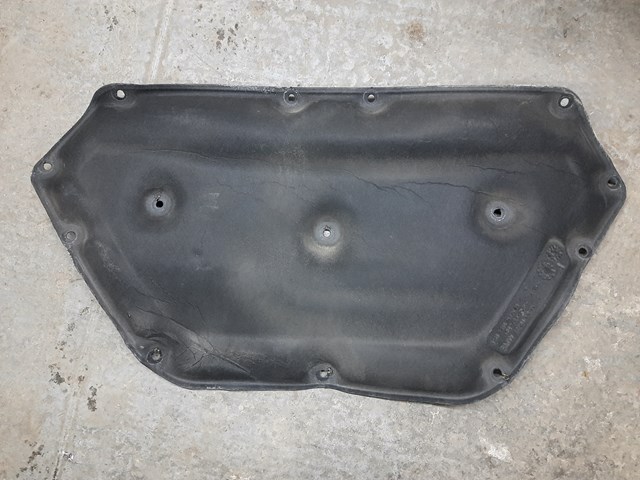 Подкладка-капот 51487356767 BMW