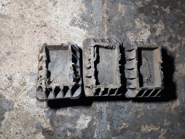 Подушка домкрата нижняя, поддомкратник 51717169981 BMW