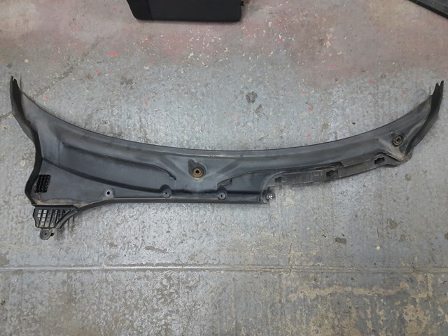 51717301013 BMW Водосток лобового стекла, жабо купить в Черновцы