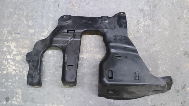 Защитный кожух рулевого механизма 51757347021 BMW