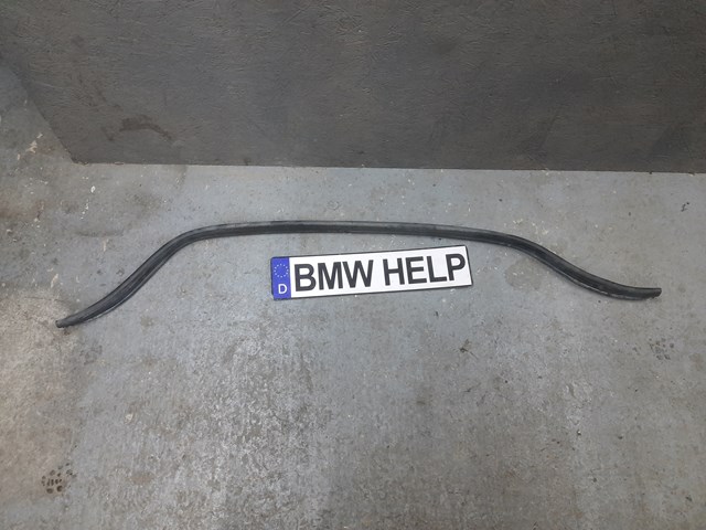 Уплотнитель под капот 51767329397 BMW