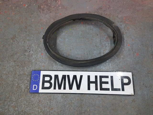 Рамка/облицовка фары левой 51767391409 BMW