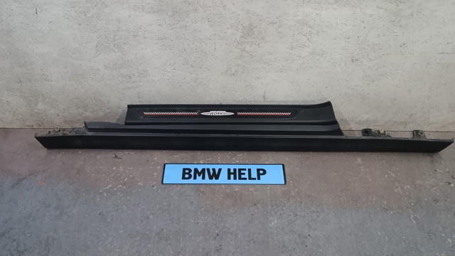 Накладка (молдинг) порога наружная левая 51777300817 BMW