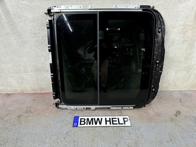 Направляющая люка 54109466553 BMW