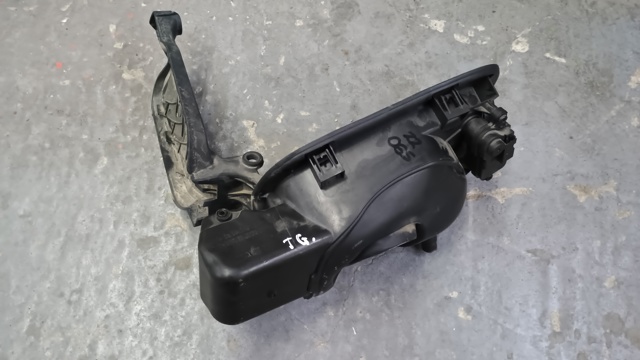 VAG 5NN809857B Корпус заливной горловины топливного бака в наличии Кривой Рог