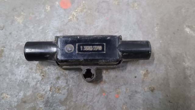 Блок предохранителей и реле 61131388270 BMW