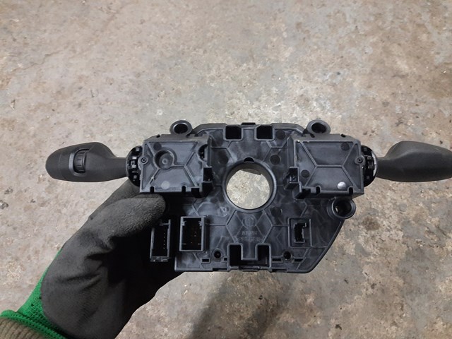 61319368602 BMW купить в Львов