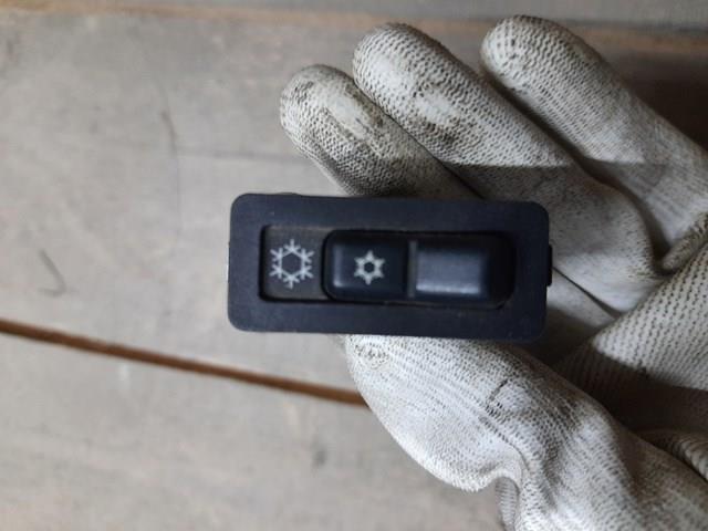 61319404048 BMW купить в Днепр