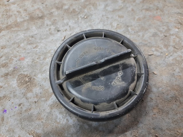 Болт поддона 63126931137 BMW