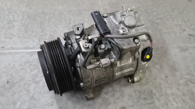 Компрессор климатической установки 64529330825 BMW