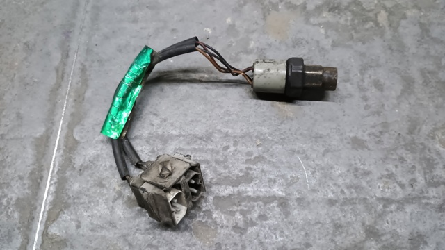 Датчик давления кондиционера 64538390582 BMW