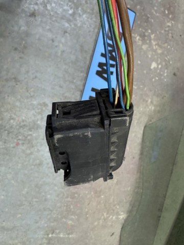 6913653 BMW купить в Харьков