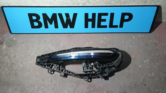 Держатель наружной ручки двери, передней левой 7401205 BMW