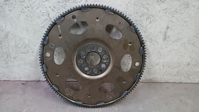 Маховик сцепления 8612144 BMW