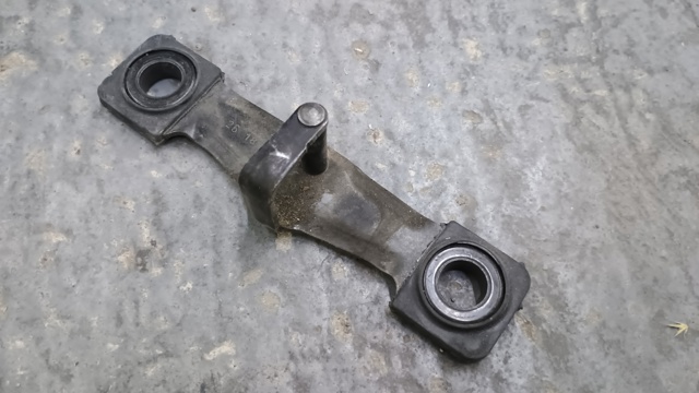 Петля-зацеп (ответная часть) замка двери задней (багажной 3/5-й) 8V0827507D VAG