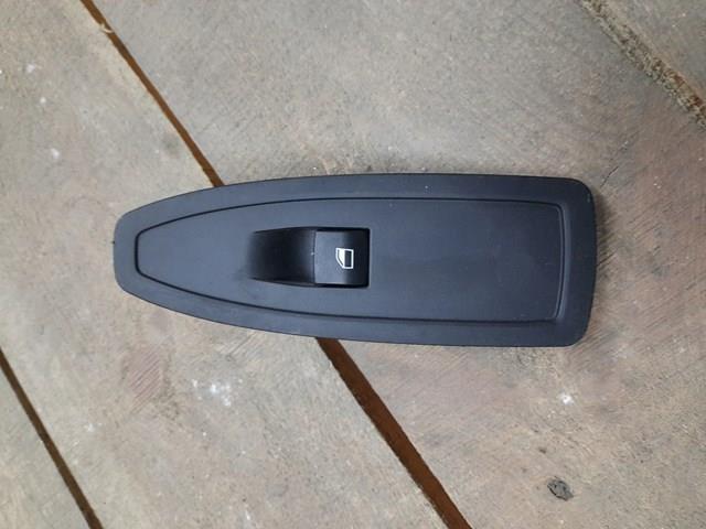 Кнопки переднего правого стеклоподъёмника 9208107 BMW