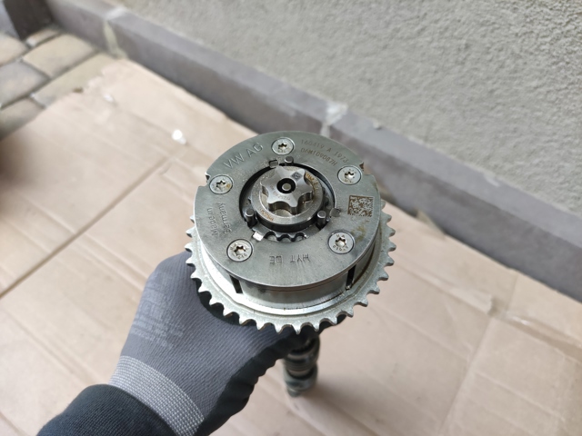 Регулятор фаз газораспределения 06M109087J VAG