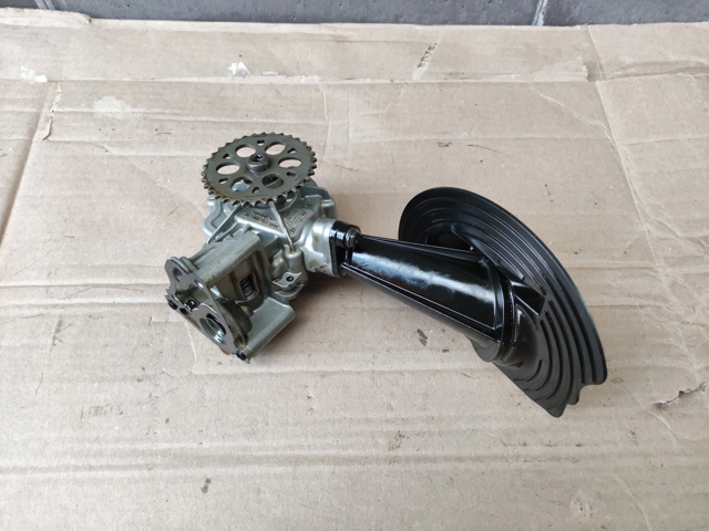 Помпа масляная 06M115103Q VAG