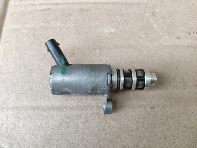  Клапан положения распредвала 06M115393D VAG