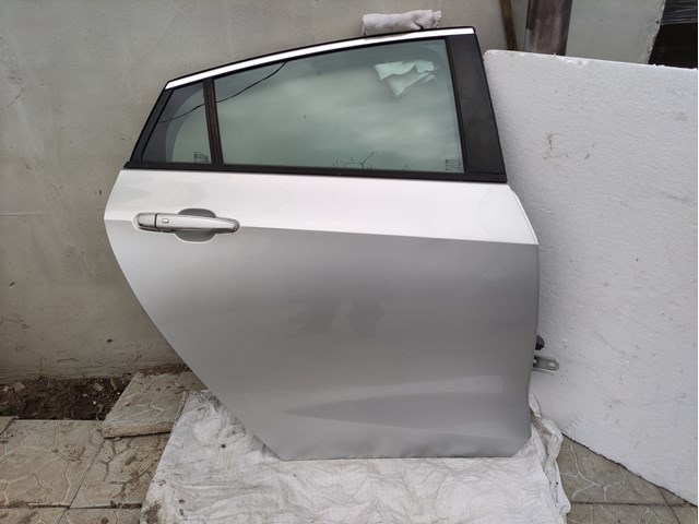 Дверь задняя, правая 23376622 GM