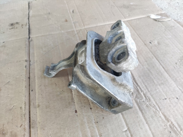 Правая подушка ДВС 3Q0199262M VAG
