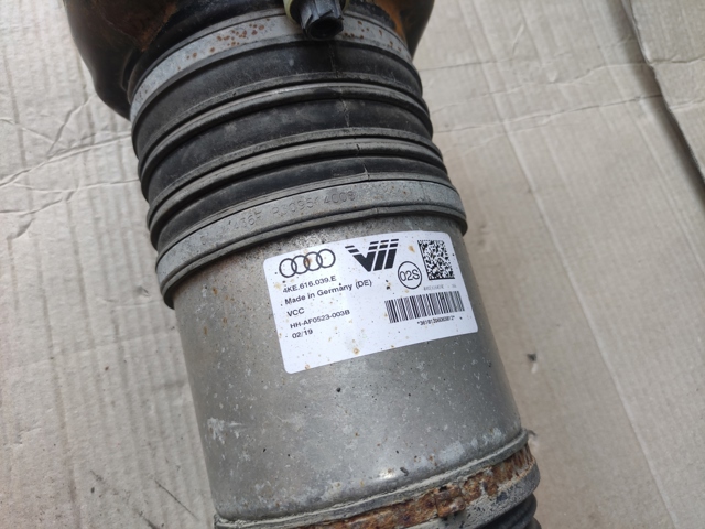 VAG 4KE616039E Амортизатор передний в наличии Ирпень