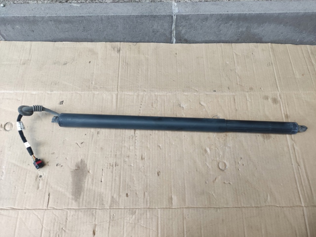 Амортизатор для багажника газовый 4KE827851A VAG