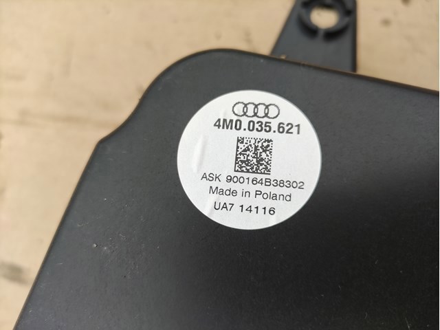 VAG 4M0035621 в наличии Ирпень