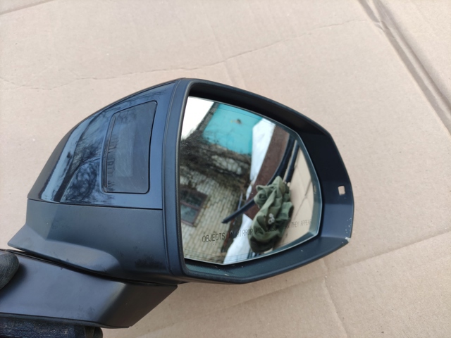 4M1857410L9B9 VAG Зеркало заднего вида правое купить в Украина