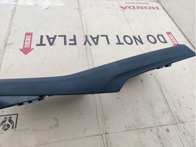 VAG 4M1863244B24A Накладка декоративная центральной консоли в наличии Винница