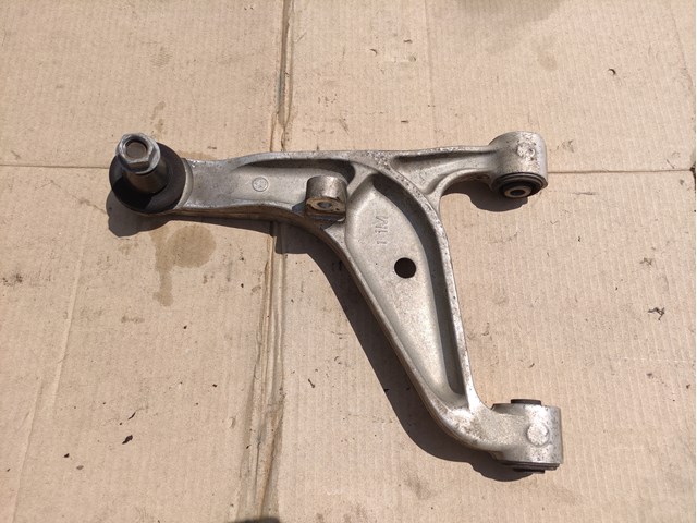 Цапфа поворотная правая 555011MA0C NISSAN