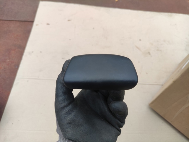 Рукоятка рычага КПП 80B713139D1KT VAG