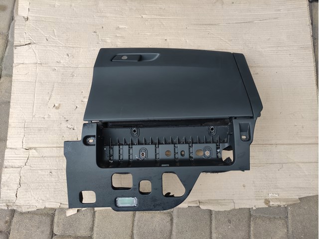 Бардачок 8W18803026PS VAG