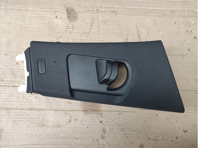 Обшивка стойки кузова внутренняя, средняя правая 8W8867244V48 VAG